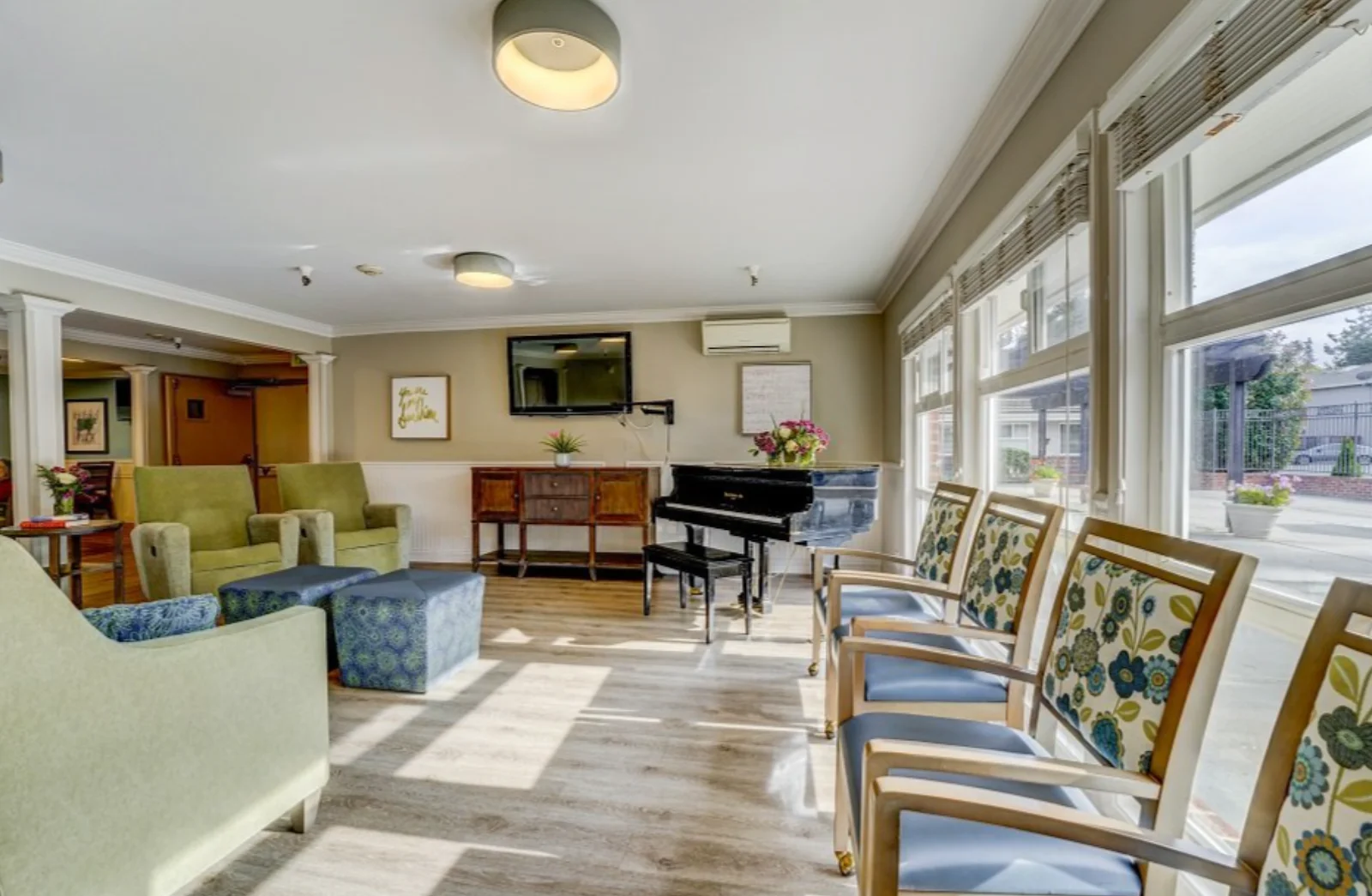 Image of Silver Oaks Memory Care (5)