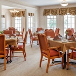 Charter Senior Living of Bowie dining room