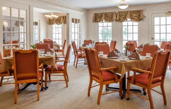 Charter Senior Living of Bowie dining room