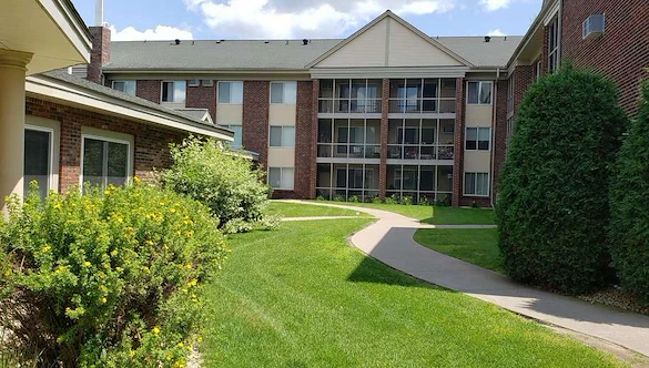 Image of Creekside Gables (9)