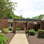 Image of Laurels Of Bedford (8)