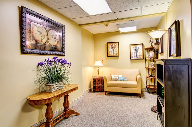 Image of Heisinger Bluffs Rehab and Health Center (8)