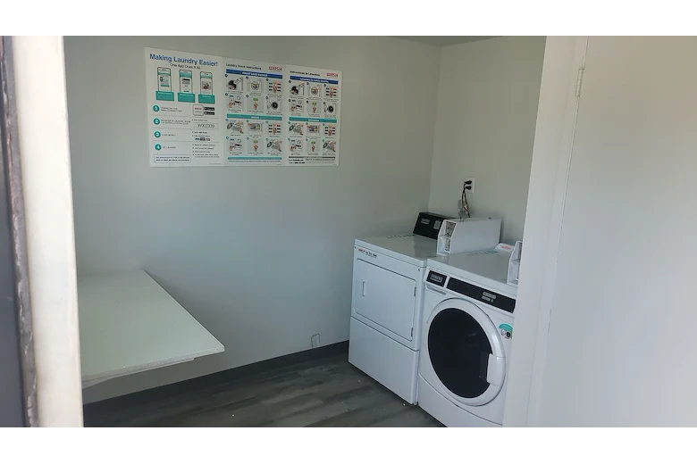 Image of Walnut Apartments (9)
