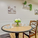 Image of Avantara Norton (3)