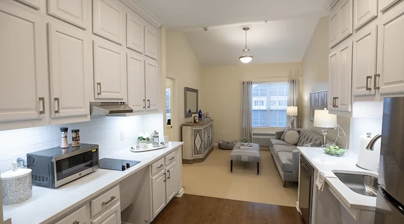 Image of Woodland Hills (4)