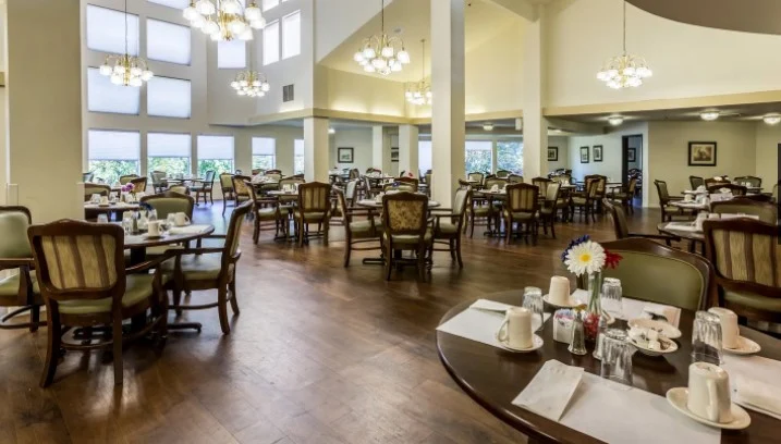 Image of Holiday Palmer Hills (2)