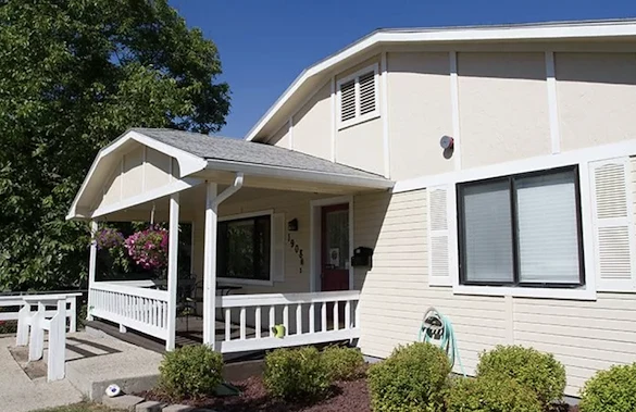 Image of Ashley Manor - Hyde Park (1)