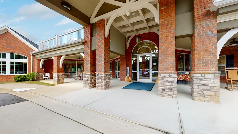 Front entrance of Gaines Park Senior Living