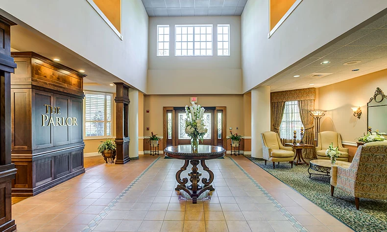 Image of Regal Palms (8)