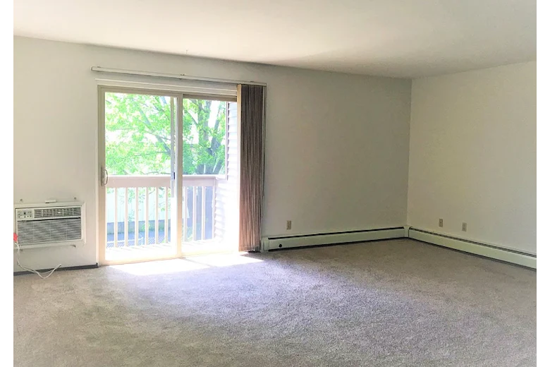 Image of Village Glenn Apartments (6)