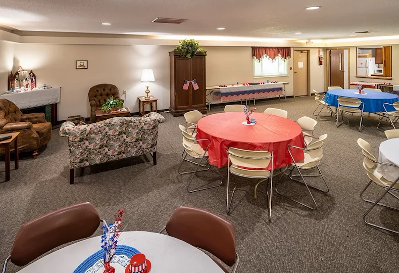 Image of Luther Pines (5)