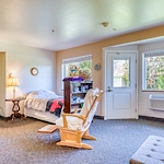 Image of Forest Grove Beehive (4)