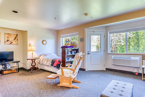 Image of Forest Grove Beehive (4)