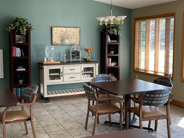 Image of Caraton Commons De Pere (2)