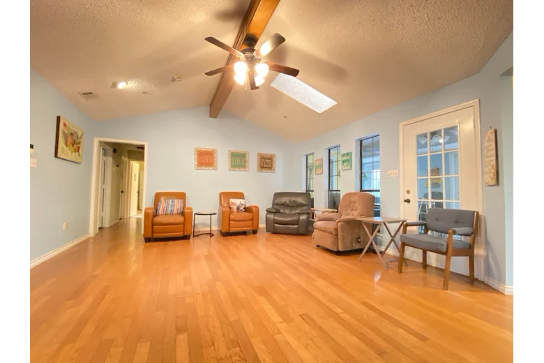Image of 4 Seasons Senior Living Lewisville II (4)