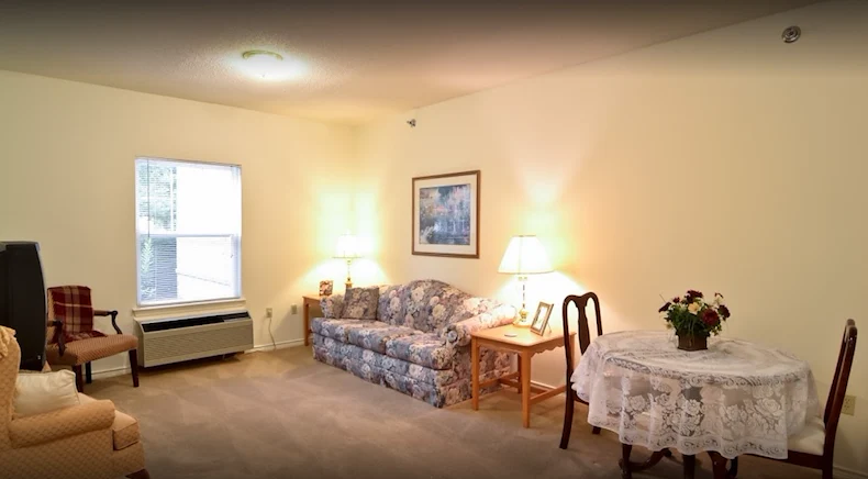 Image of Cedarhurst of Edison Lakes (7)