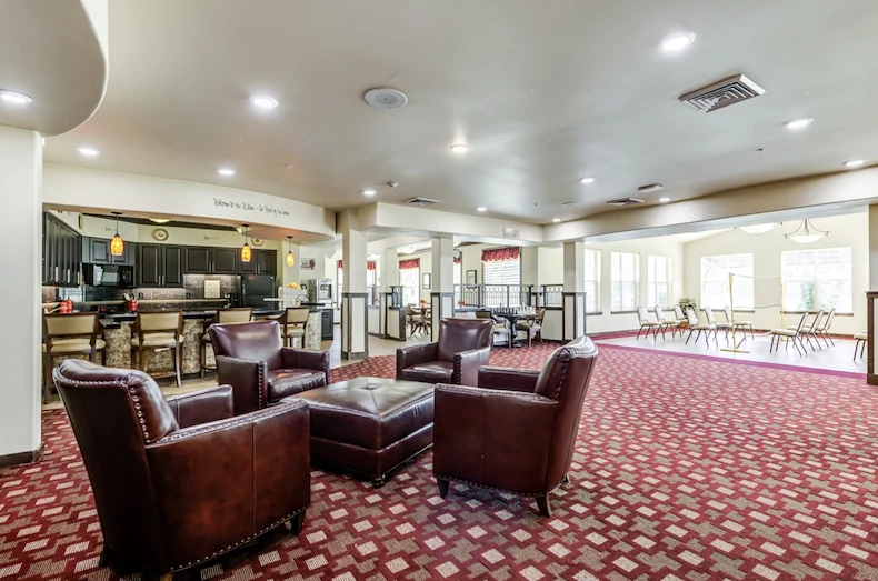 Alexis Estates Gracious Retirement Living by Hawthorn Senior Living, independent living in Allen, TX, common area with  seating