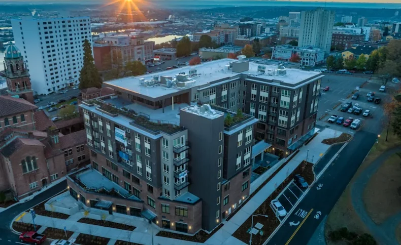 Image of Merrill Gardens at Wright Park (1)