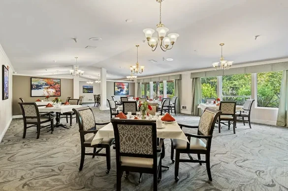 Image of Aegis Living Redmond (4)