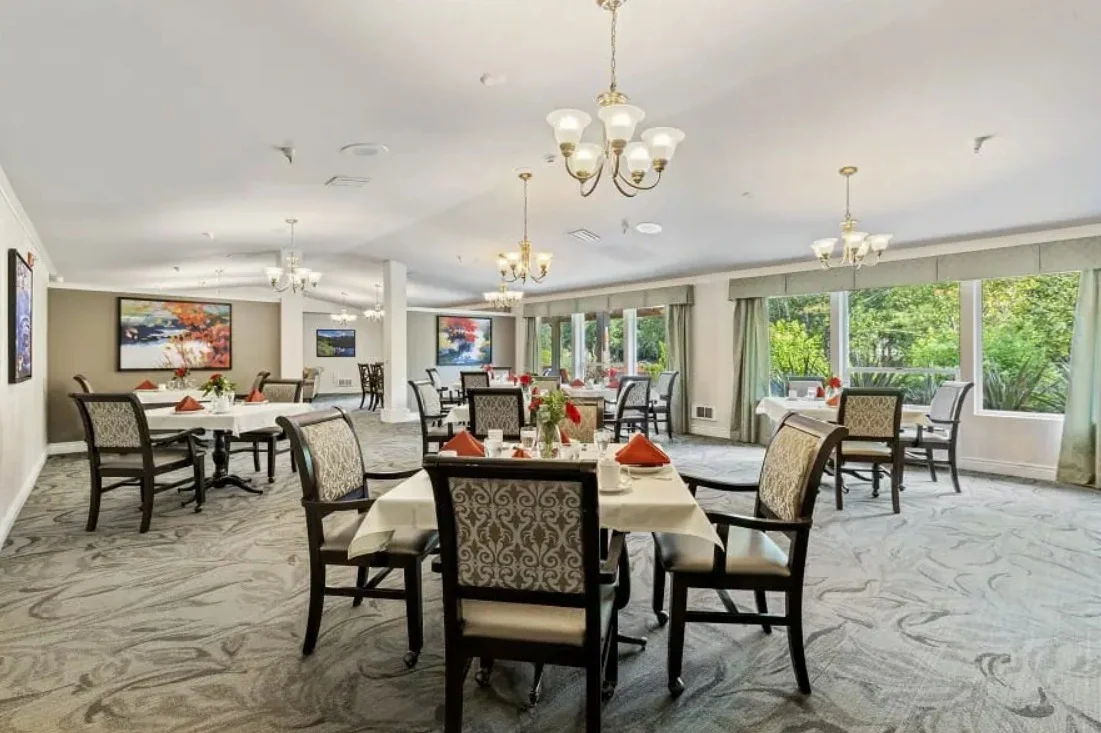 Image of Aegis Living Redmond (4)