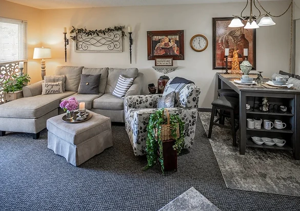 Image of Luther Pines (6)