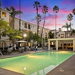 The Ivy at Wellington Laguna Woods, CA outdoor pool