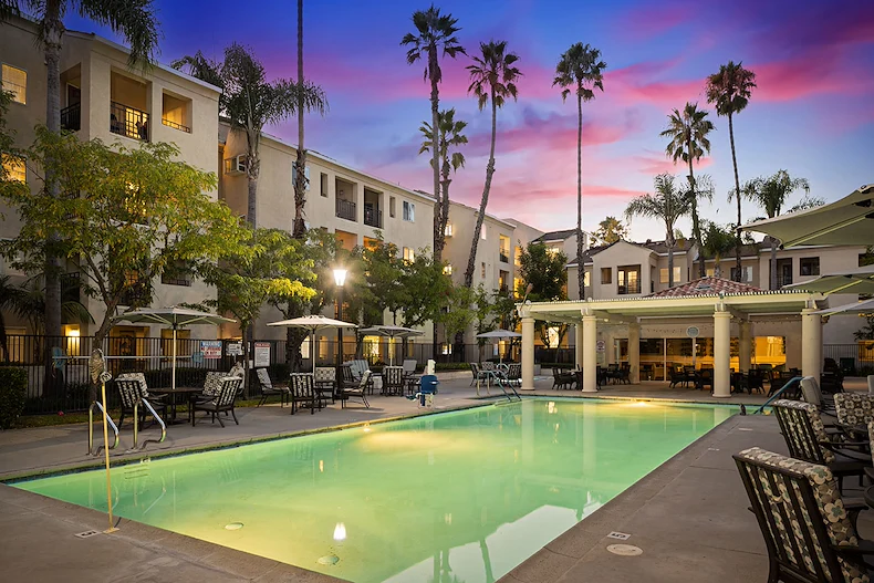 The Ivy at Wellington Laguna Woods, CA outdoor pool
