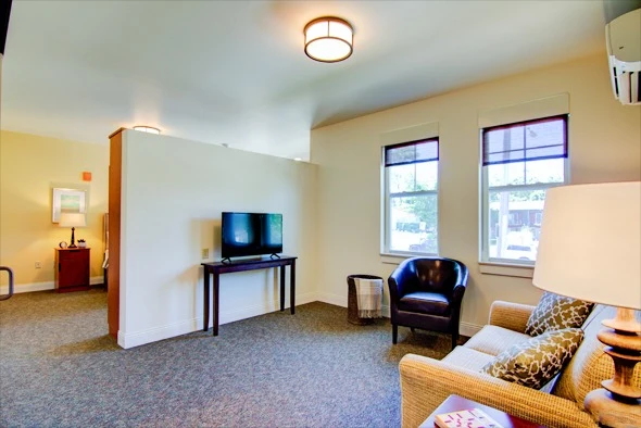 Image of Dimensions Living Oconomowoc (7)