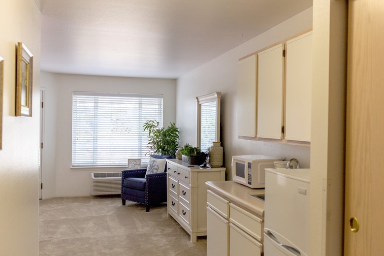 Image of Solstice Senior Living at Bakersfield (4)