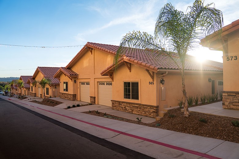 Image of Lantern Crest Senior Living (8)