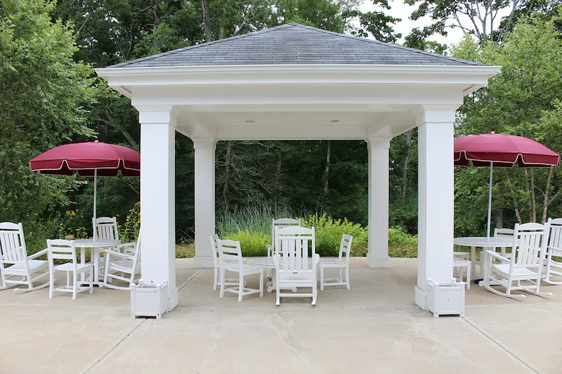 Image of Little Neck Village (5)