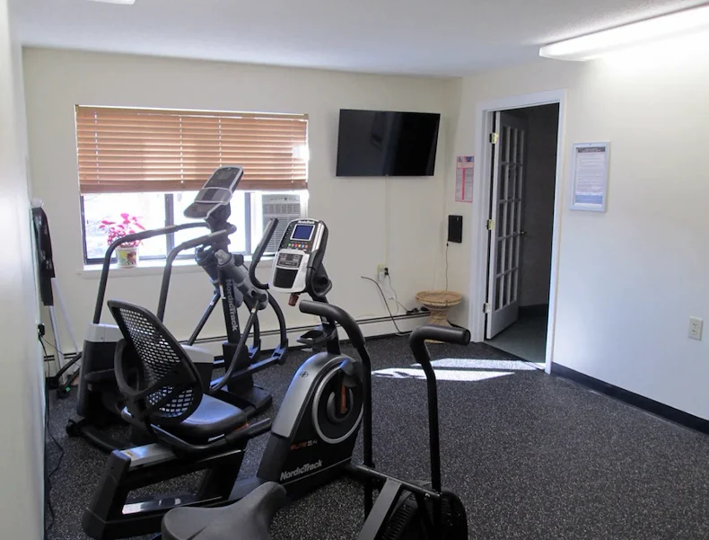 Image of Franklin Square Manor (4)