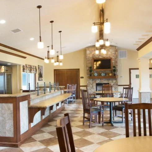 Image of The Oaks At Shady Lawn (6)