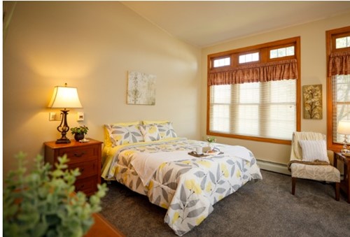 Image of Countryside Manor (5)