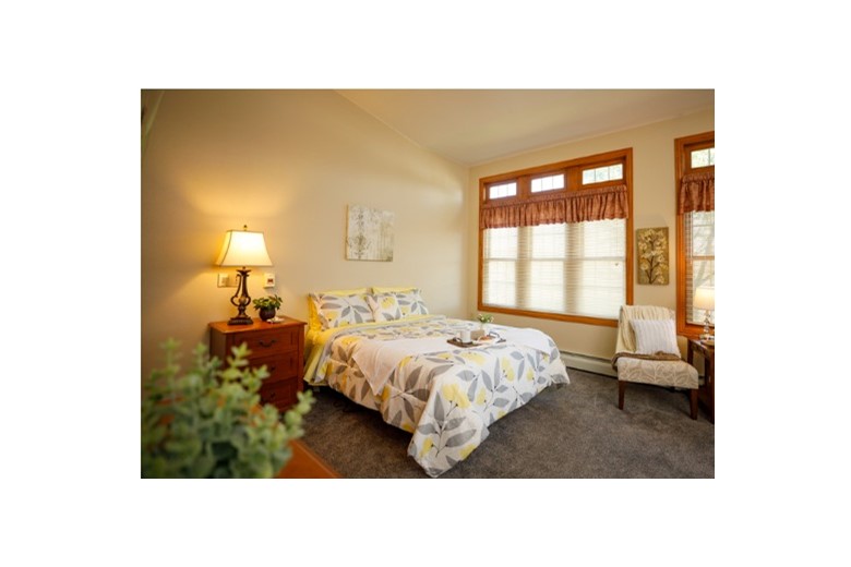 Image of Countryside Manor (5)