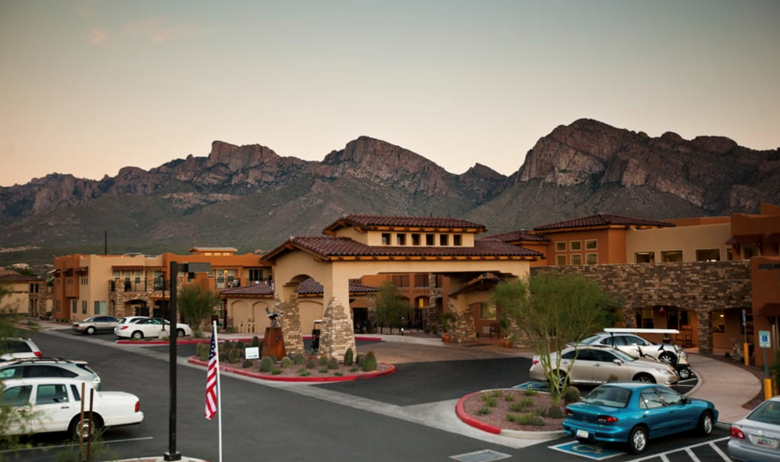 Desert Springs Gracious Retirement Living Hawthorn Senior Independent Living in Oro Valley, Arizona front exterior