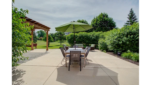 Image of Dimensions Living Green Bay (8)