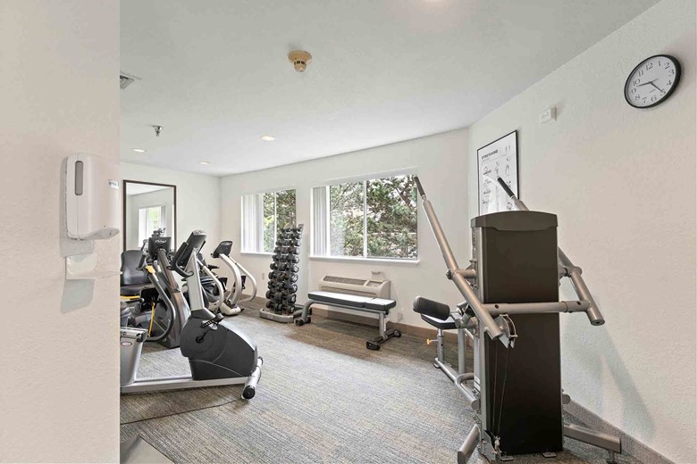 Parkrose Chateau Gracious Retirement Living Hawthorn Senior Independent Living in Portland, Oregon gym fitness center