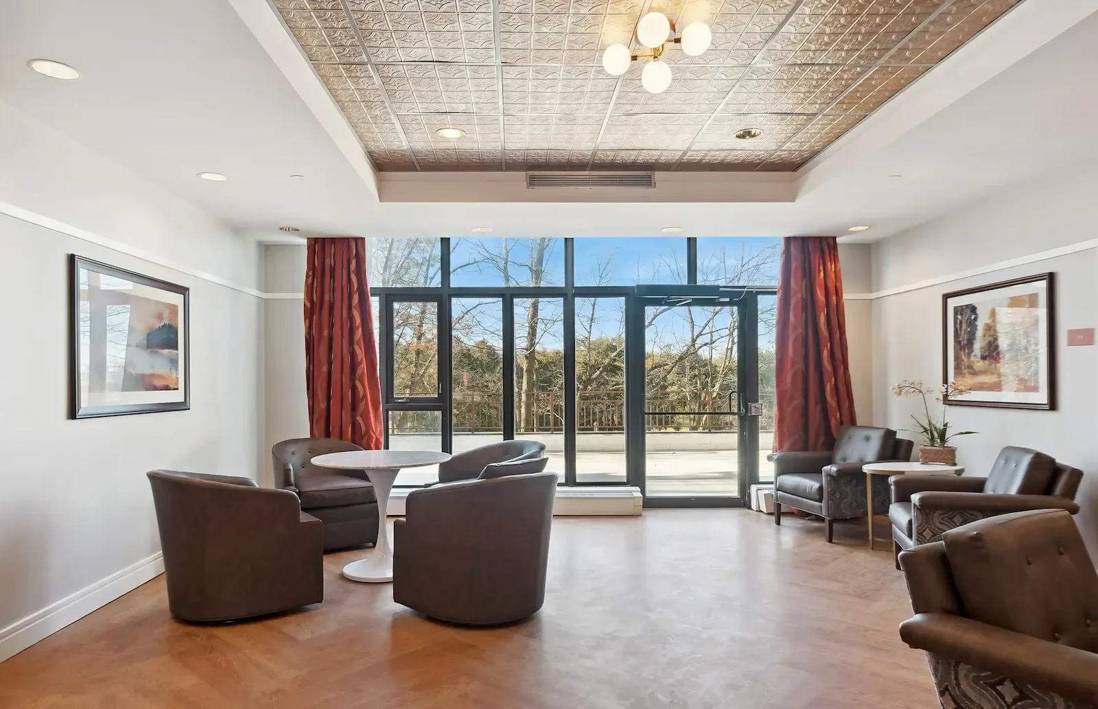 Image of AVIVA Country Club Heights (2)
