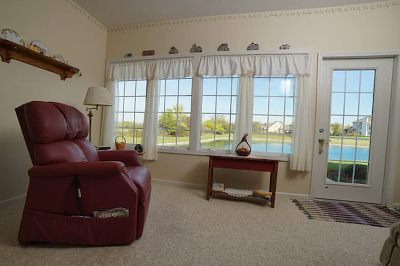 Image of Maple Crest (2)