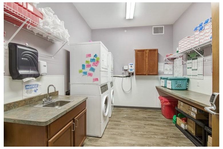 Image of Suite Living Senior Care of Little Canada (7)