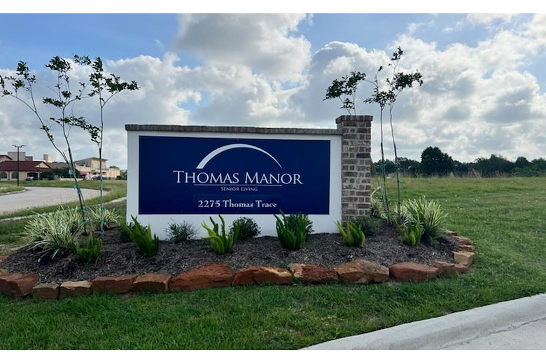 Image of Thomas Manor (1)