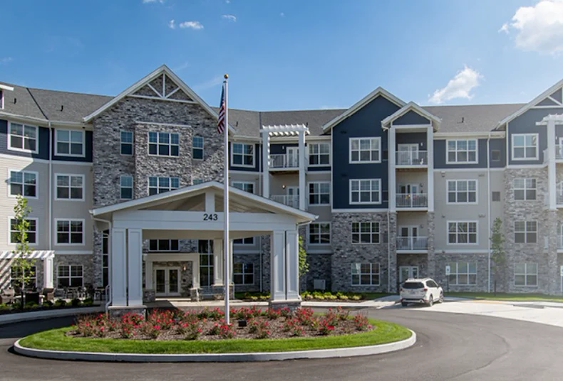 Image of Encore on the Lake (1)