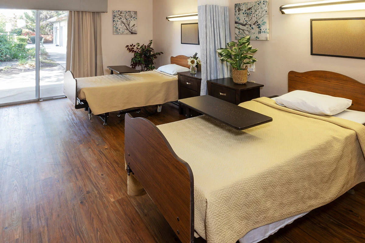 Image of Oakwood Gardens Care Center (6)