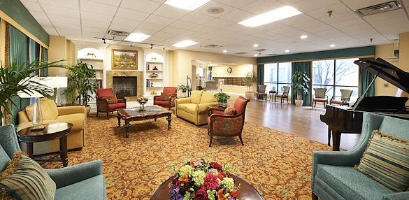 Image of Senior Star at Burgundy Place (6)