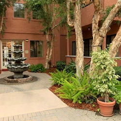 Image of Montclair Royale Senior Living (4)
