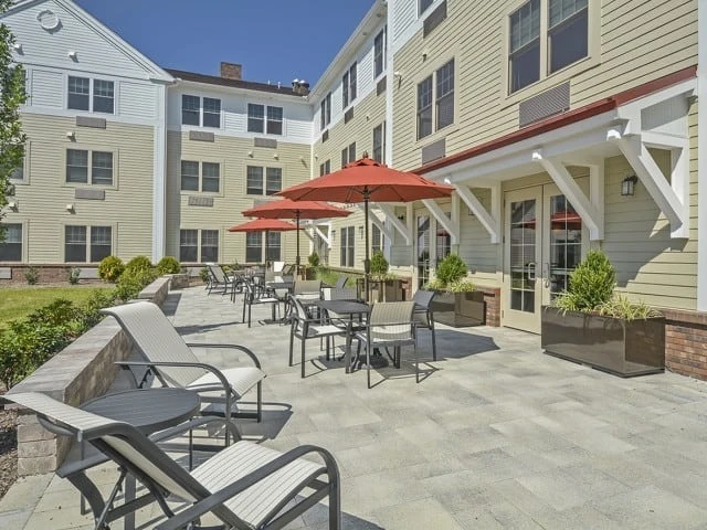 Image of Meadow Green Apartments (7)