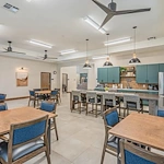 Image of Lakeside Manor (8)