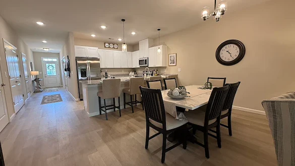 Image of Manor Lake Snellville - Now Open (6)