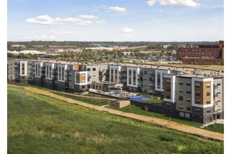 Image of Risor Maple Grove (1)